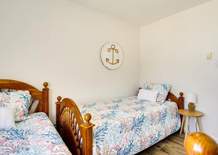 Charming Beach Haven West Home: 1 Mi To Beach!